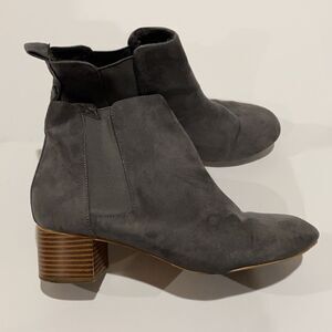 Ann Taylor LOFT Grey Suede Boots Booties